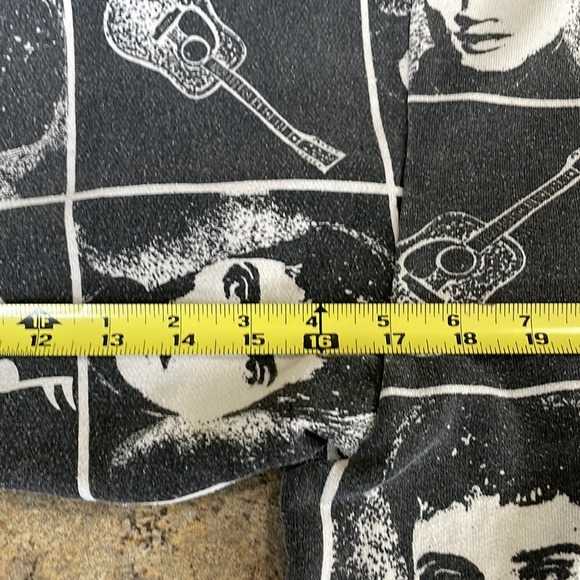 Liberty Flyer 80’s Vintage Elvis sweat shirt tagged medium made in USA 🇺🇸 - Picture 13 of 15